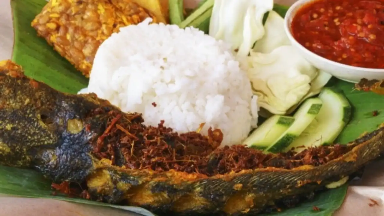 Ayam Penyet @ Tesco Foodcourt Taiping