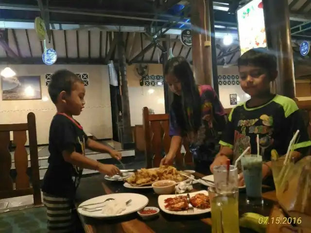 Gambar Makanan Bale Ayu Resto 10