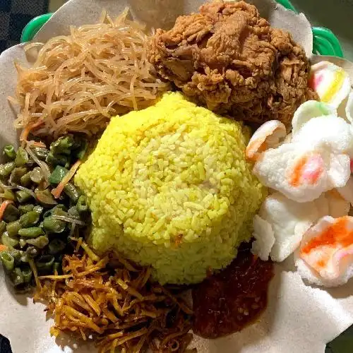 Gambar Makanan Nasi Kuning Gembira 2