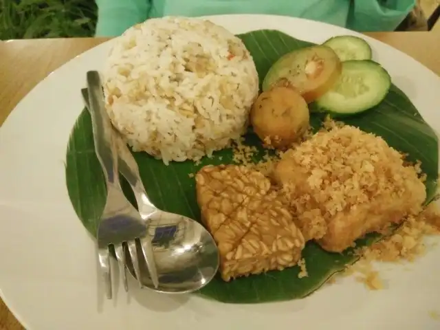 Gambar Makanan Rijsttafel Resto 17