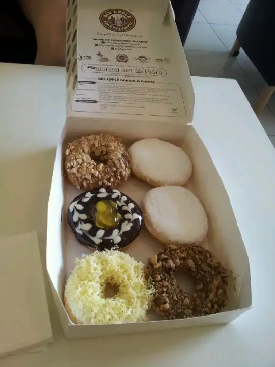 Big Apple Donuts & Coffee Food Photo 16