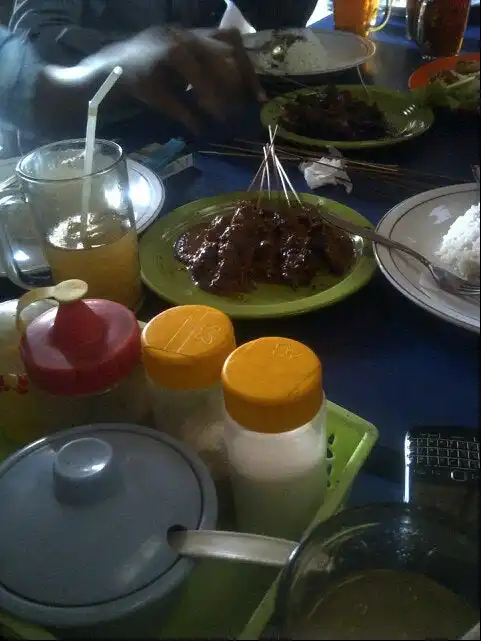 Gambar Makanan Warung Sate & Sop Pak Saleh 2