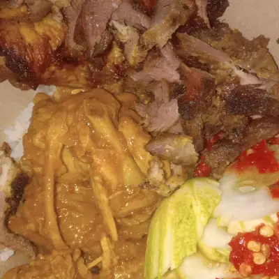 Kedai Nasi Kerabu Simpang Empat Kundur