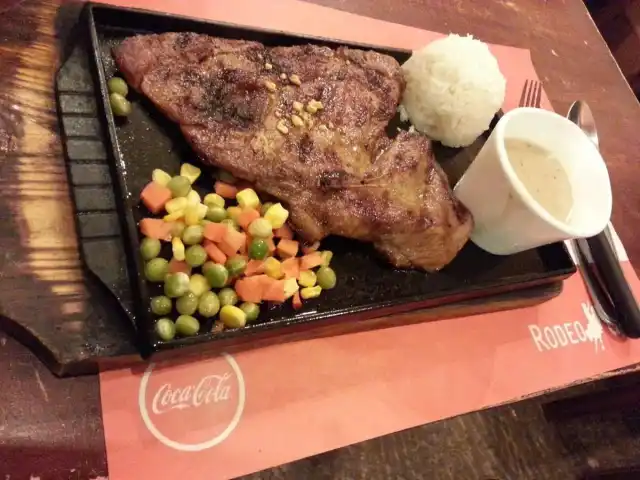 Rodeo Grill Barbecue + Sizzlers Food Photo 2
