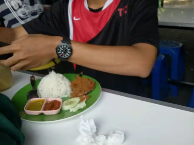 Gambar Makanan Pujasera UB 2