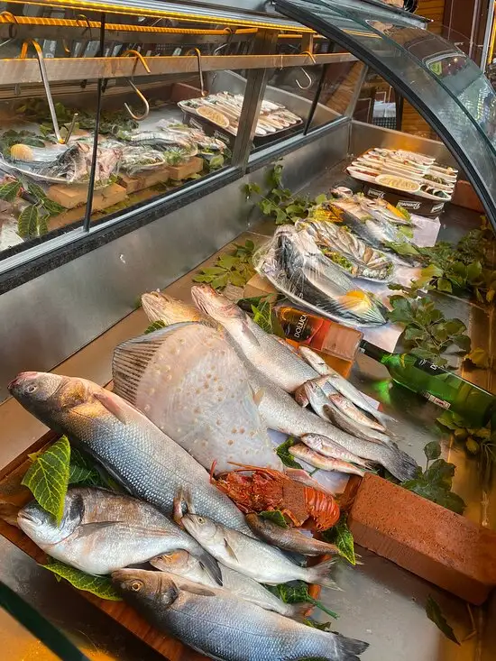 Fish Port'nin yemek ve ambiyans fotoğrafları 18