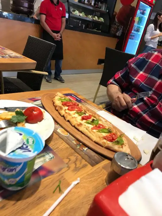 Yiğitali Usta Pide & Lahmacun'nin yemek ve ambiyans fotoğrafları 9