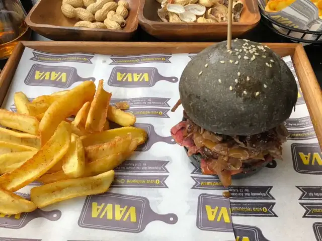 Vava Burger'nin yemek ve ambiyans fotoğrafları 42