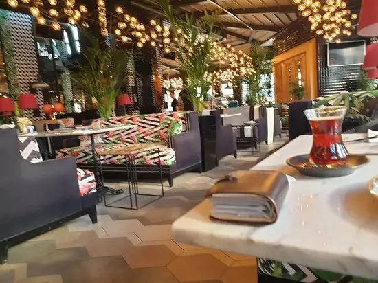 Balkon Cafe'nin yemek ve ambiyans fotoğrafları 3