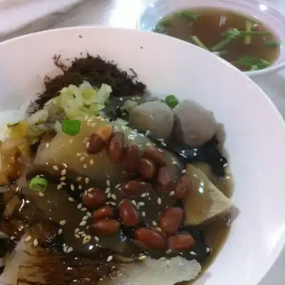 Uncle Cheng Special Beef Noodles