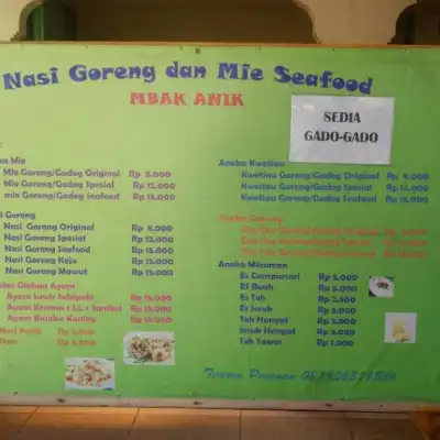 Nasi Goreng Dan Mie Seafood Mbak Anik