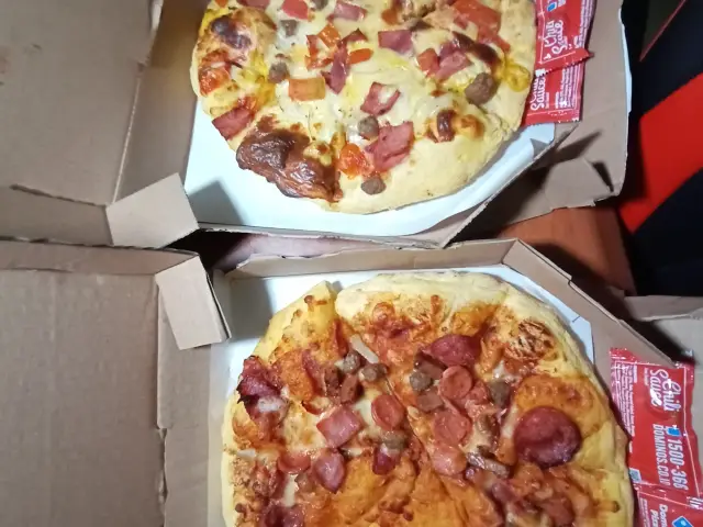 Gambar Makanan Domino's Pizza 12