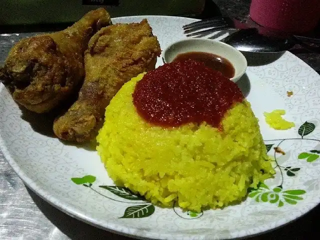 Faces Nasi Kuning Ayam Food Photo 3