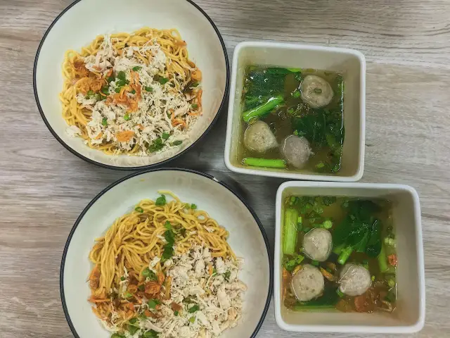 Mie Akup