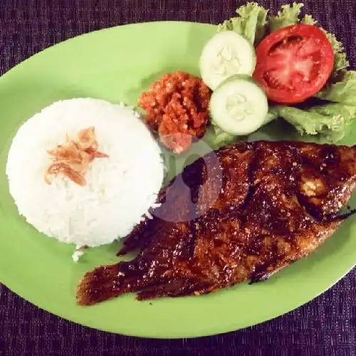 Gambar Makanan Bebek Goreng Mbak Sri 2, JL Bojong Koneng No.03 9