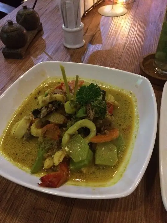 Gambar Makanan Warung Acquaviva 3