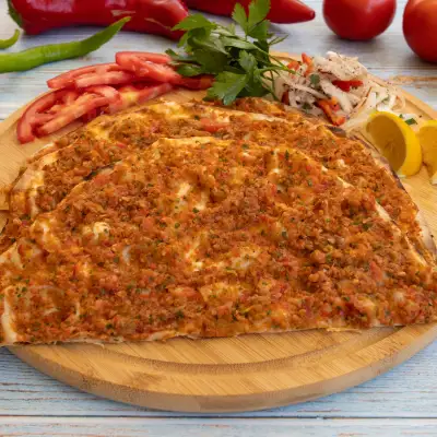 Ustam Pide & Lahmacun