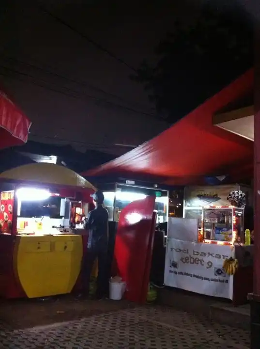 Gambar Makanan Mini Foodcourt Jajanan Tebet 2