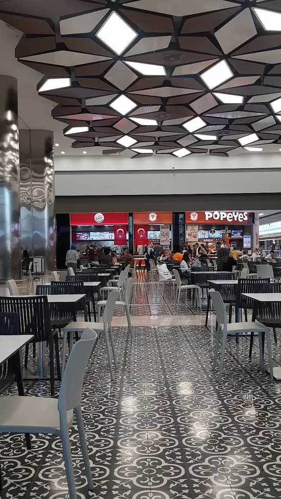 Popeyes Louisiana Kitchen'nin yemek ve ambiyans fotoğrafları 15