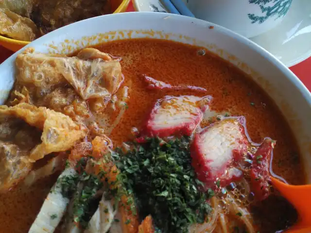 Lim Curry Laksa Food Photo 5