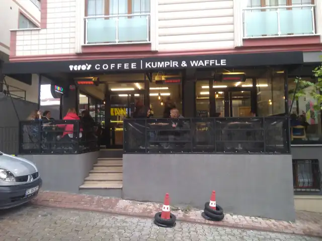 Tefo's Coffee Kumpir Waffle'nin yemek ve ambiyans fotoğrafları 4