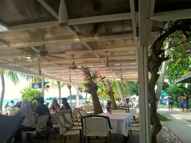 Coconut Grove Beach Restaurant Food Photo 16