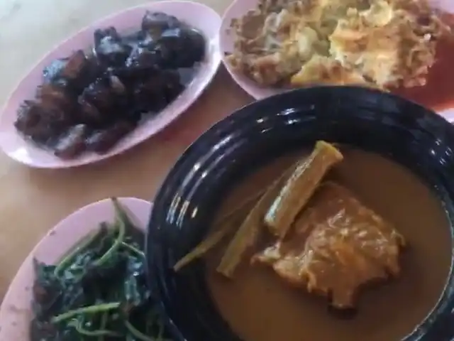 Sri Siam Curry Fish Head Food Photo 3