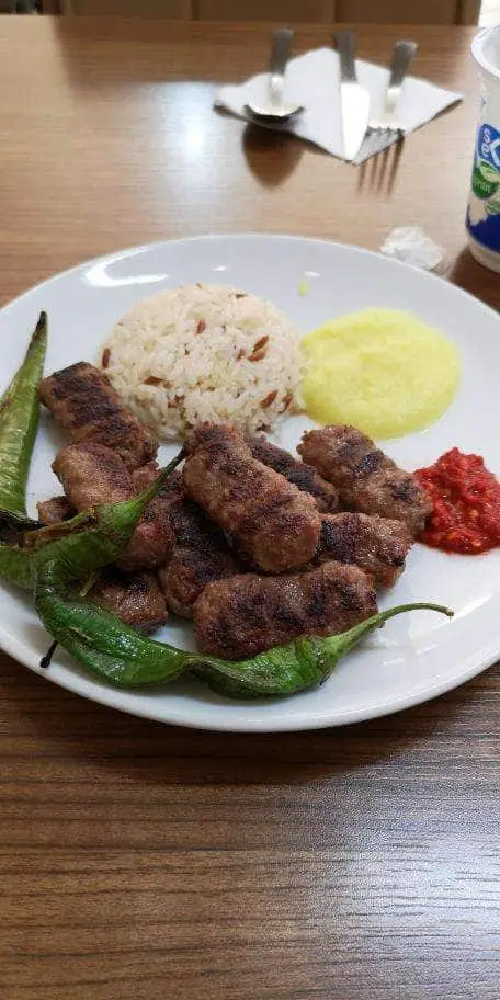Köfteci Ömer Usta'nin yemek ve ambiyans fotoğrafları 8