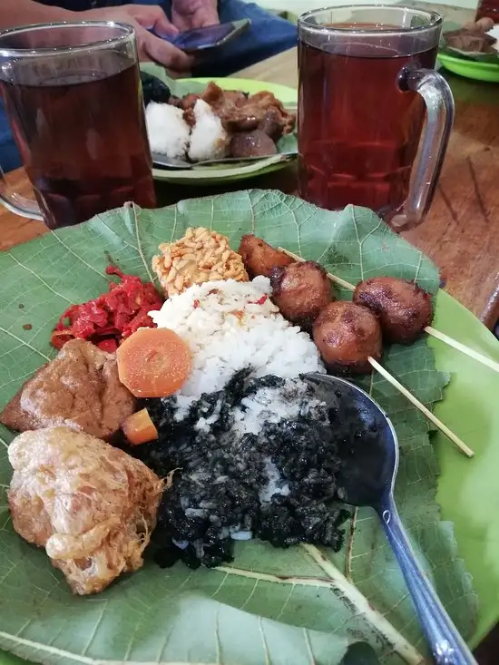 Gambar Makanan Nasi Jamblang Ibu Nur 20