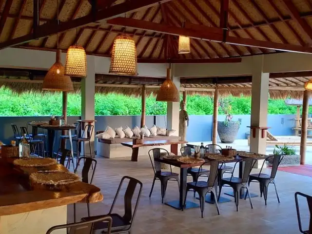 Gambar Makanan Naia Beach Club Restaurant 6