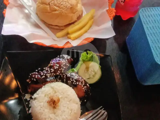 Gambar Makanan Kedai Burger MD, Sempaja Selatan 15