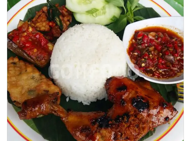 Gambar Makanan Ayam Bakar Ayam Penyet Wong Solo, Palembang 8