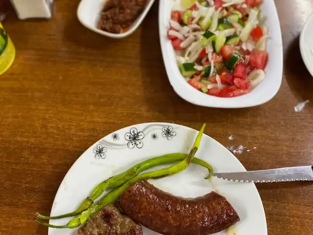 Kasap Esen & Et Mangal Çeşitleri'nin yemek ve ambiyans fotoğrafları 1