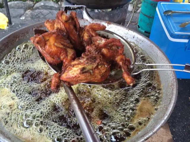 Aliff Nasi Kukus Ayam Goreng Berempah Food Photo 12