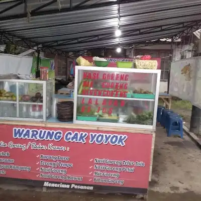 Warung Lalapan Cak Yoyok