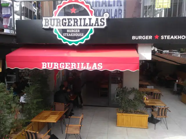 Burgerillas'nin yemek ve ambiyans fotoğrafları 33