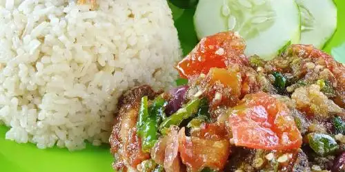 Sambal Ayam Pecak, Tebet