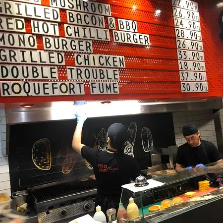 Mono Burger'nin yemek ve ambiyans fotoğrafları 15