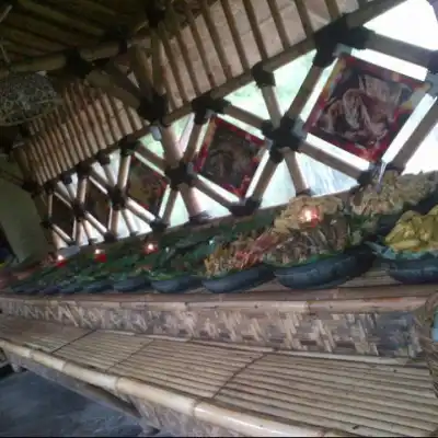 Saung " SAMARA SUNDA "