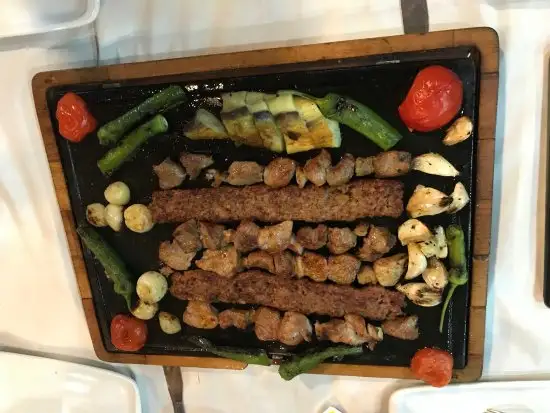 Adanalı Bekir Usta Adana Kebap