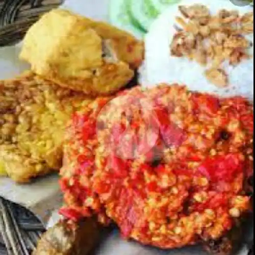 Gambar Makanan Ayam Geprek Mama Arka, Jl.Sahabat Baru No.8 Rt 04/01 8