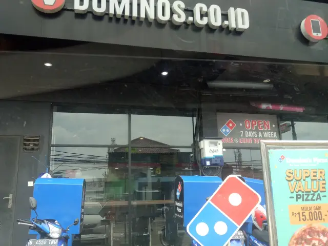 Gambar Makanan Domino's Pizza 1