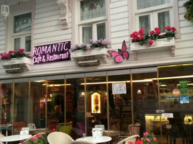 Romantik Cafe'nin yemek ve ambiyans fotoğrafları 16