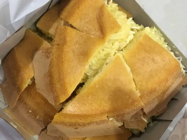 Gambar Makanan Martabak Bolu Liana 6