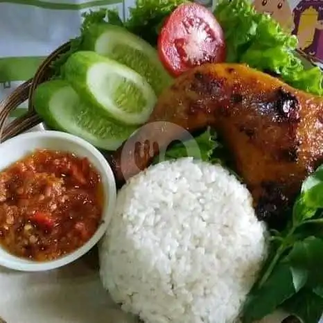 Gambar Makanan Lalapan Ayam Kalasan Geisya, Bali Cliff 9