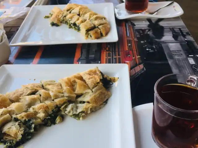 Petek Pastanesi Demorkasi Şubesi'nin yemek ve ambiyans fotoğrafları 1