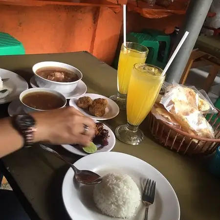 Gambar Makanan Sop Buntut Cut Meutia 5