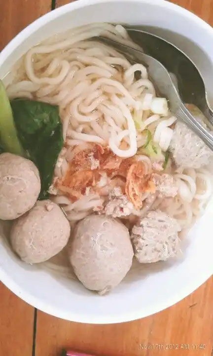 Gambar Makanan Mat Dower ( Baso & Sop Buah ) 3