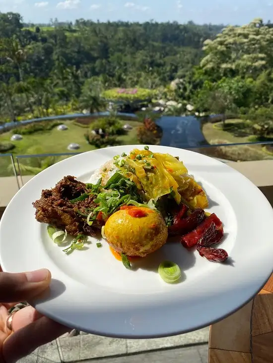 Gambar Makanan The Puhu Restaurant & Lounge by Padma Resort Ubud 9