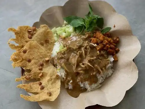 Nasi Pecel Bu Umi, Ikan Tombro